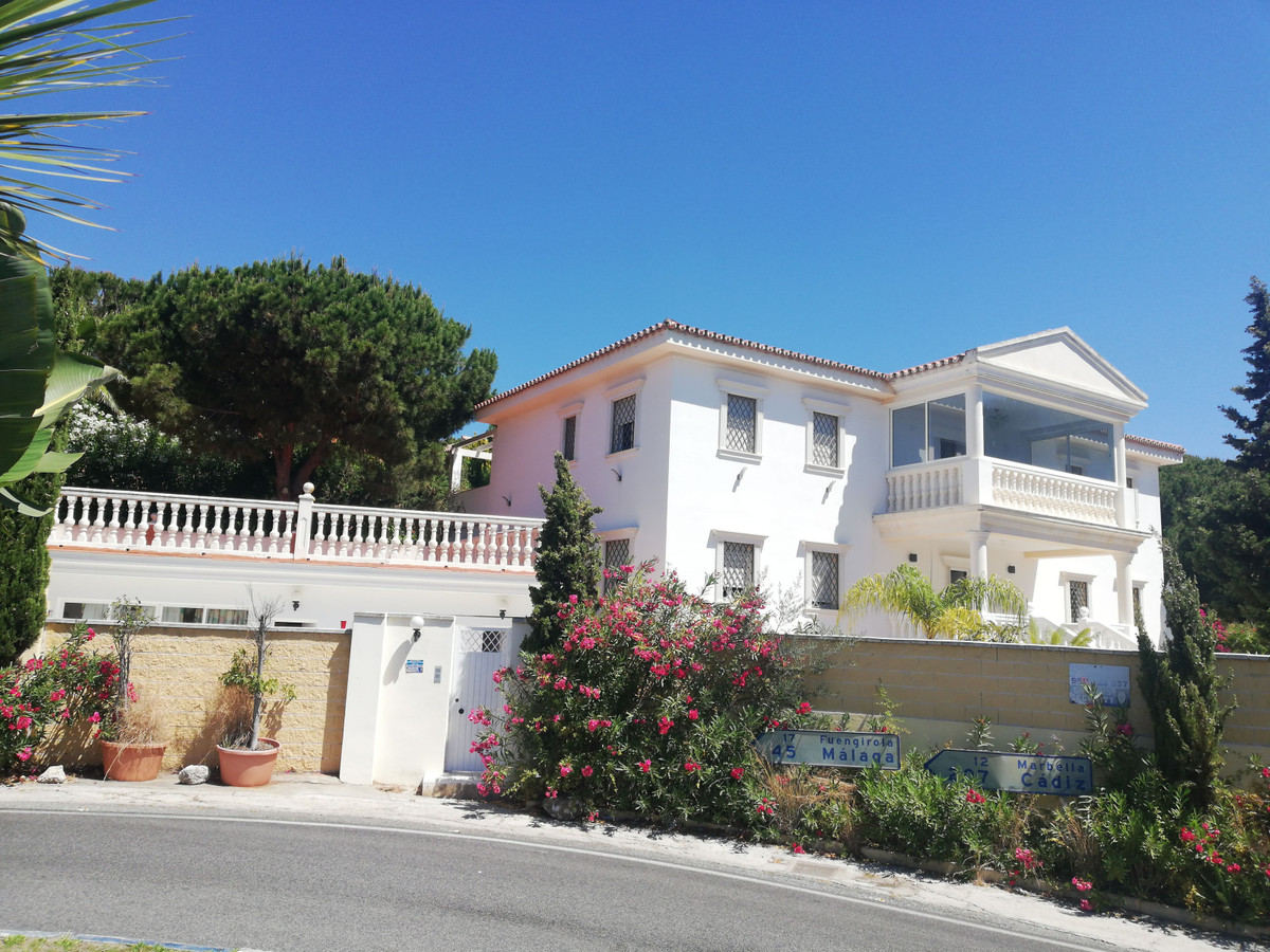 Huis te koop in Marbella | 10 slaapkamers H5298256