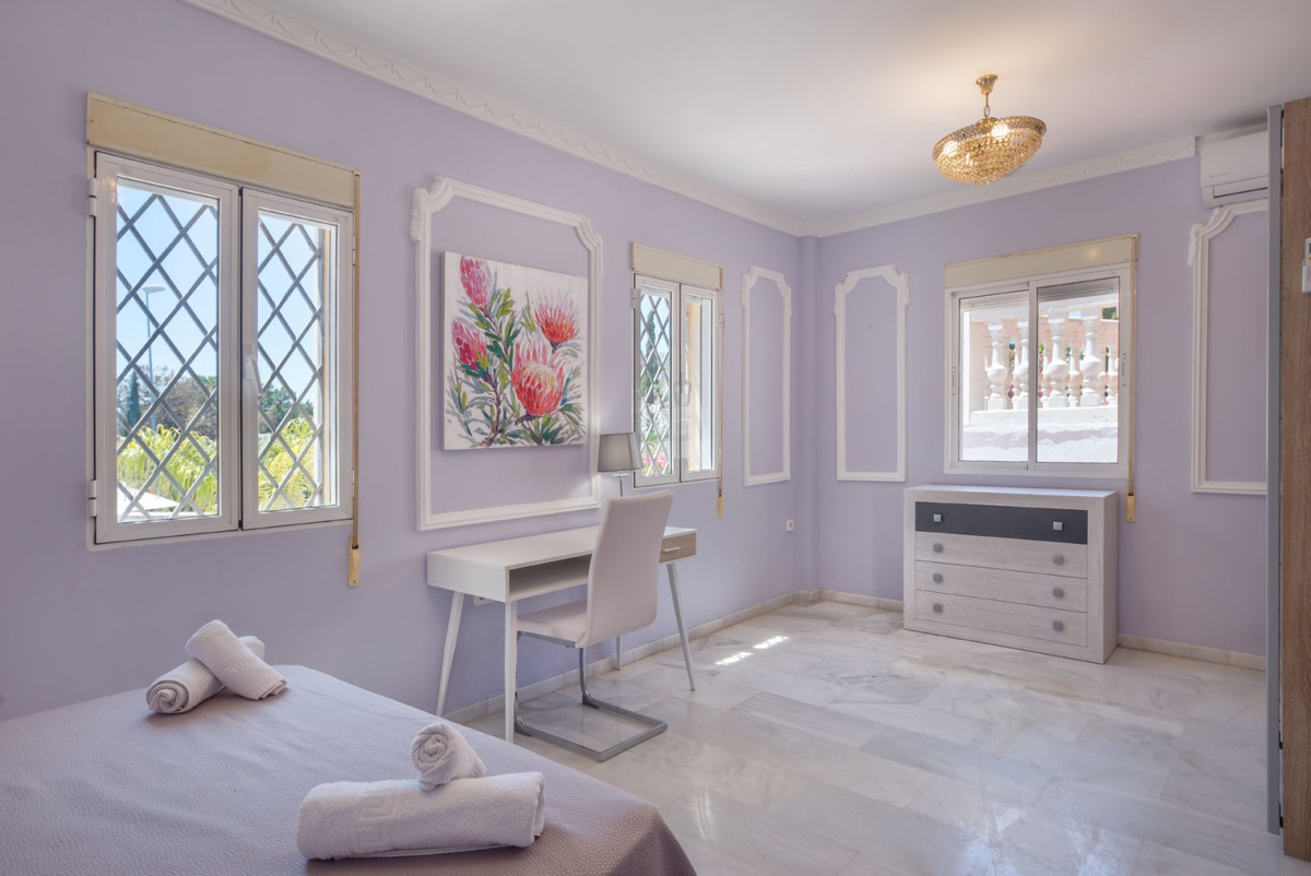 Huis te koop in Marbella | 10 slaapkamers H5298256