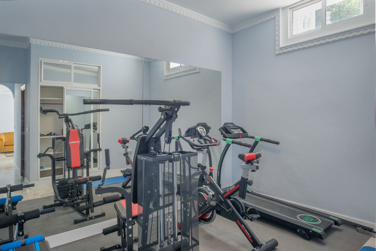 Huis te koop in Marbella | 10 slaapkamers H5298256