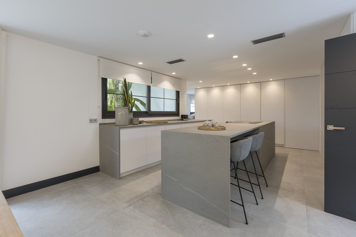 Huis te koop in Marbella | 5 slaapkamers H5299393