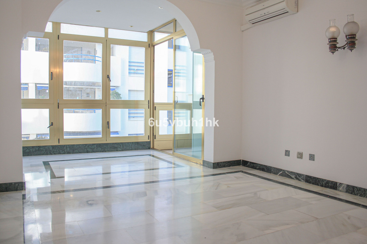 Appartement te koop in Marbella | 2 slaapkamers H5305465