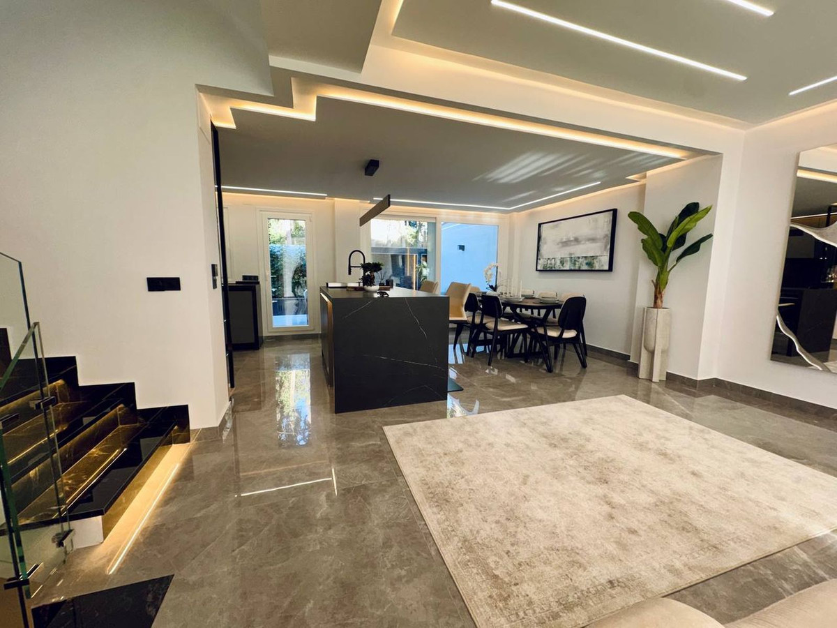 Huis te koop in Marbella | 3 slaapkamers H5307874