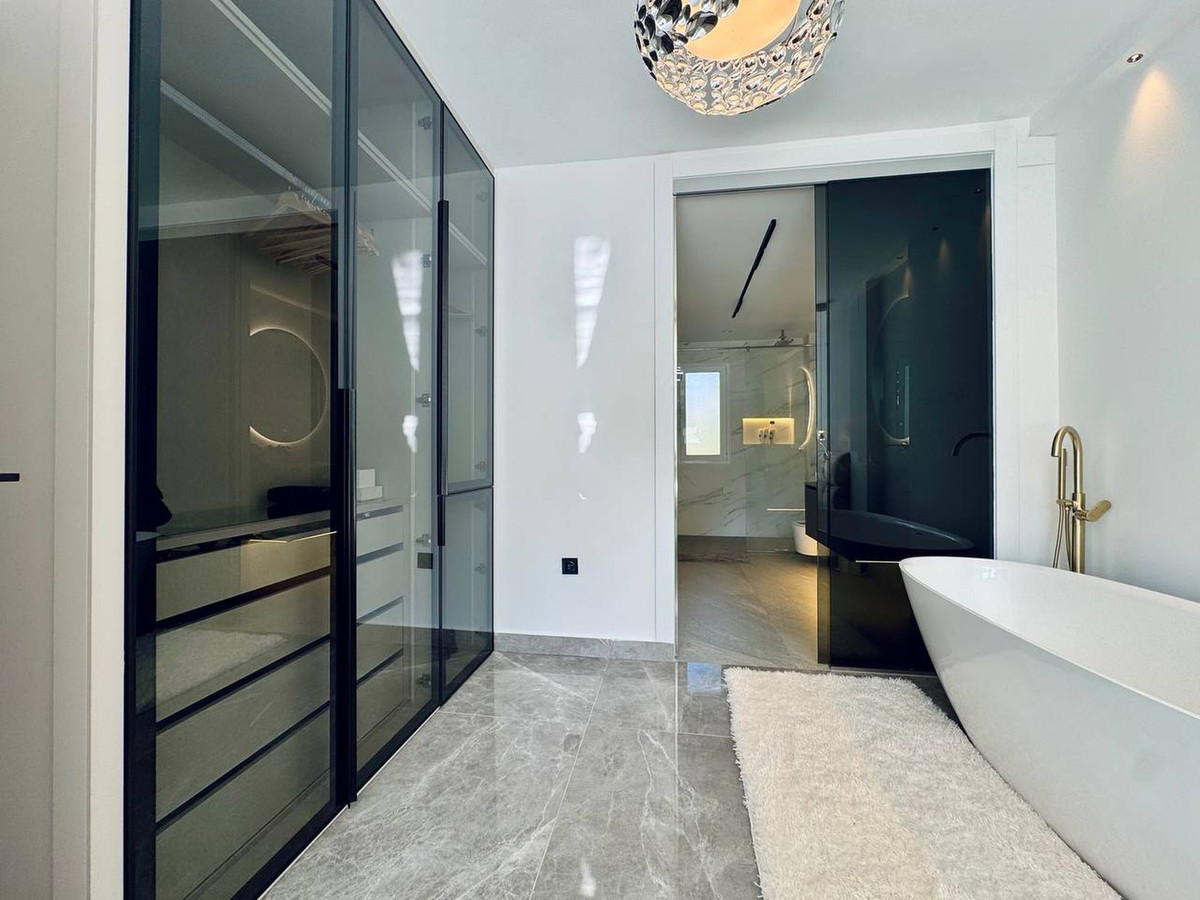 Huis te koop in Marbella | 3 slaapkamers H5307874