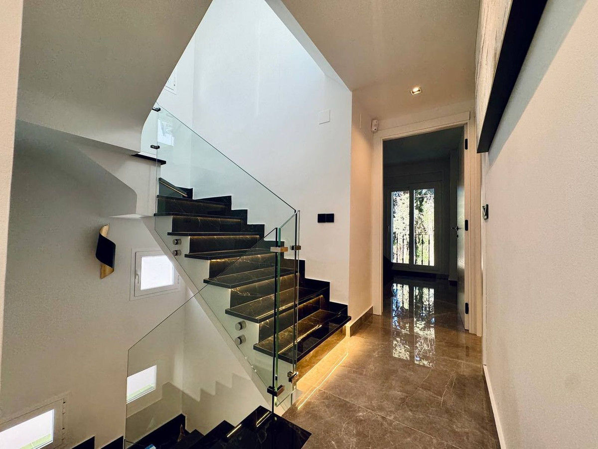 Huis te koop in Marbella | 3 slaapkamers H5307874