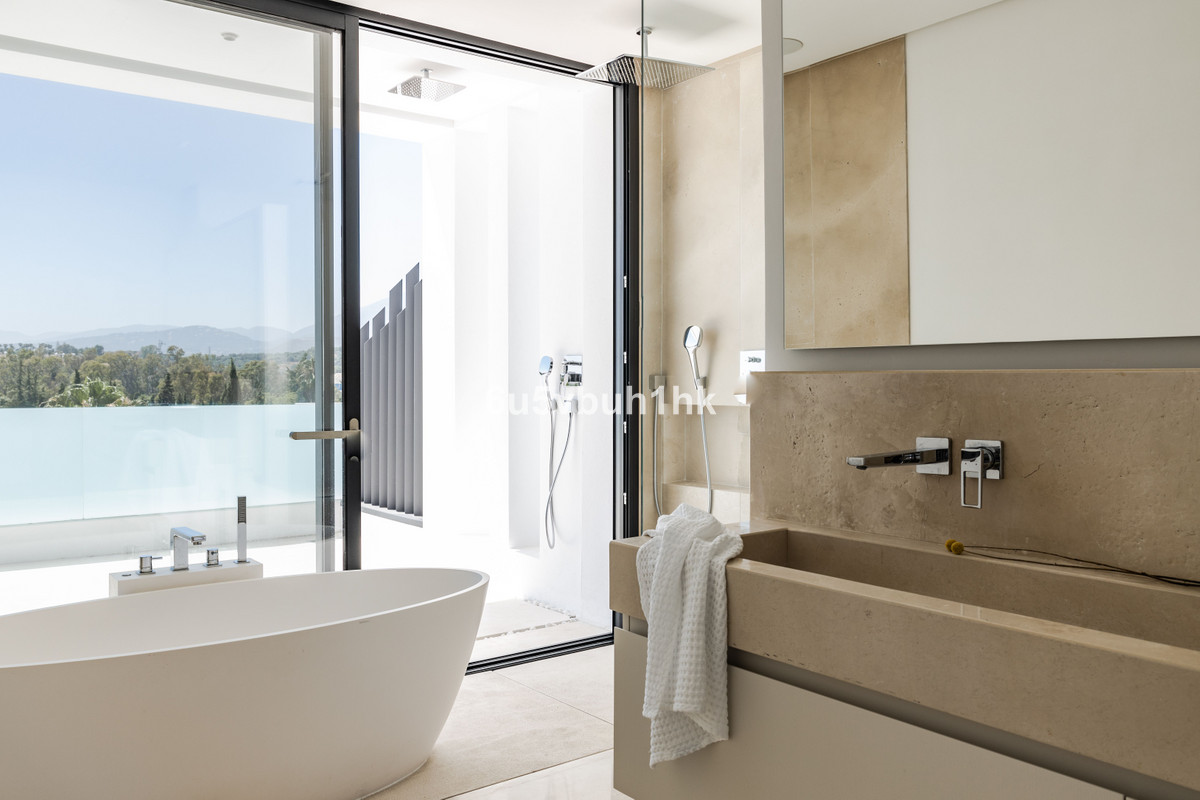 Huis te koop in Marbella | 6 slaapkamers H5310553