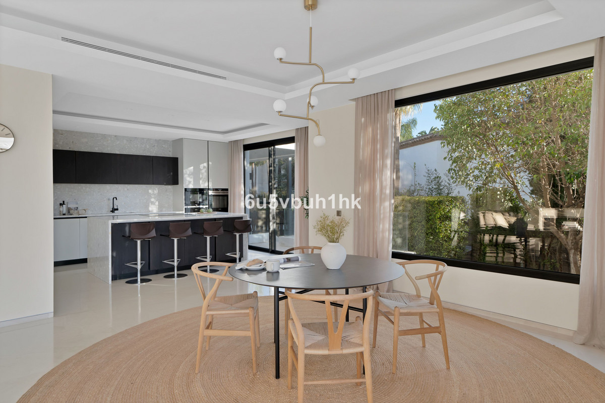 Huis te koop in Marbella | 6 slaapkamers H5310553