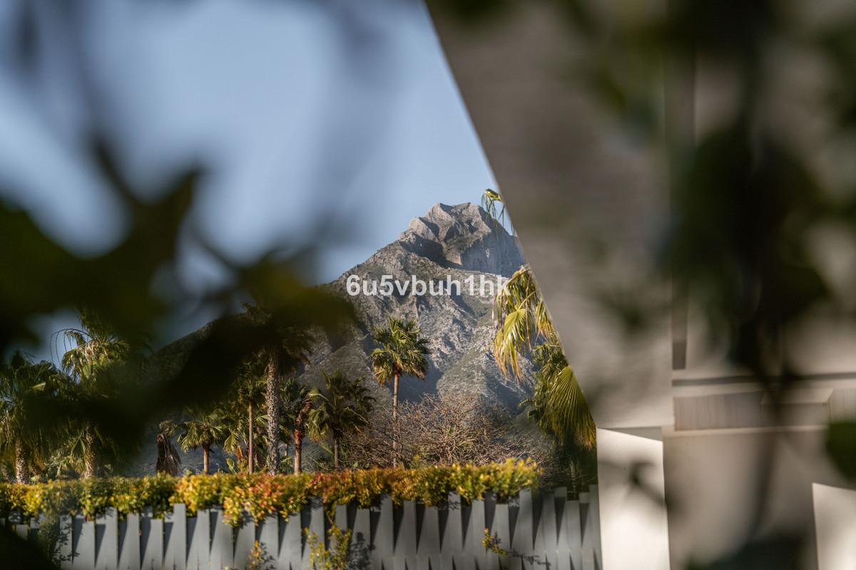 Huis te koop in Marbella | 6 slaapkamers H5310553