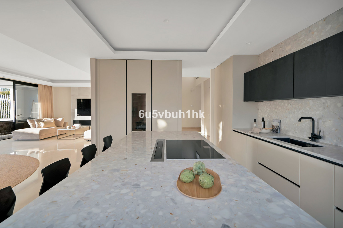 Huis te koop in Marbella | 6 slaapkamers H5310553