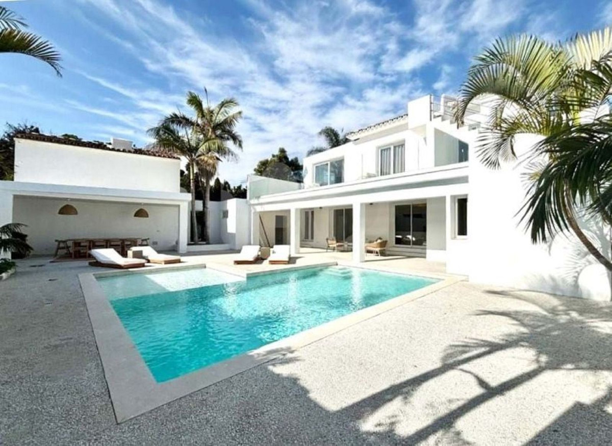 Huis te koop in Marbella | 6 slaapkamers H5317543