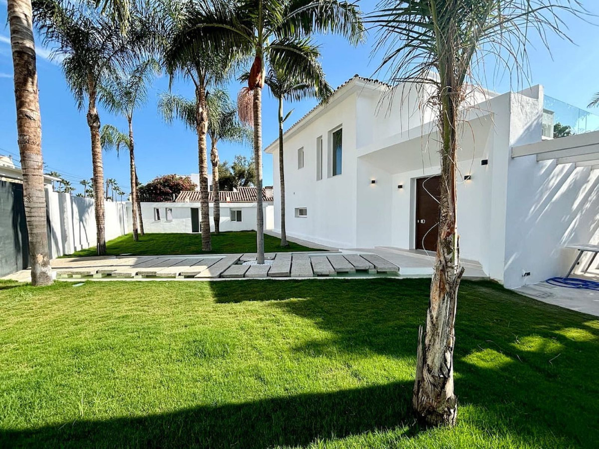 Huis te koop in Marbella | 6 slaapkamers H5317543