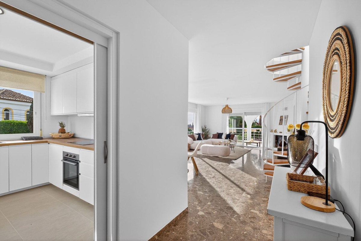 Huis te koop in Marbella | 4 slaapkamers H5322388