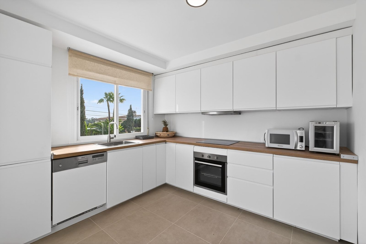 Huis te koop in Marbella | 4 slaapkamers H5322388