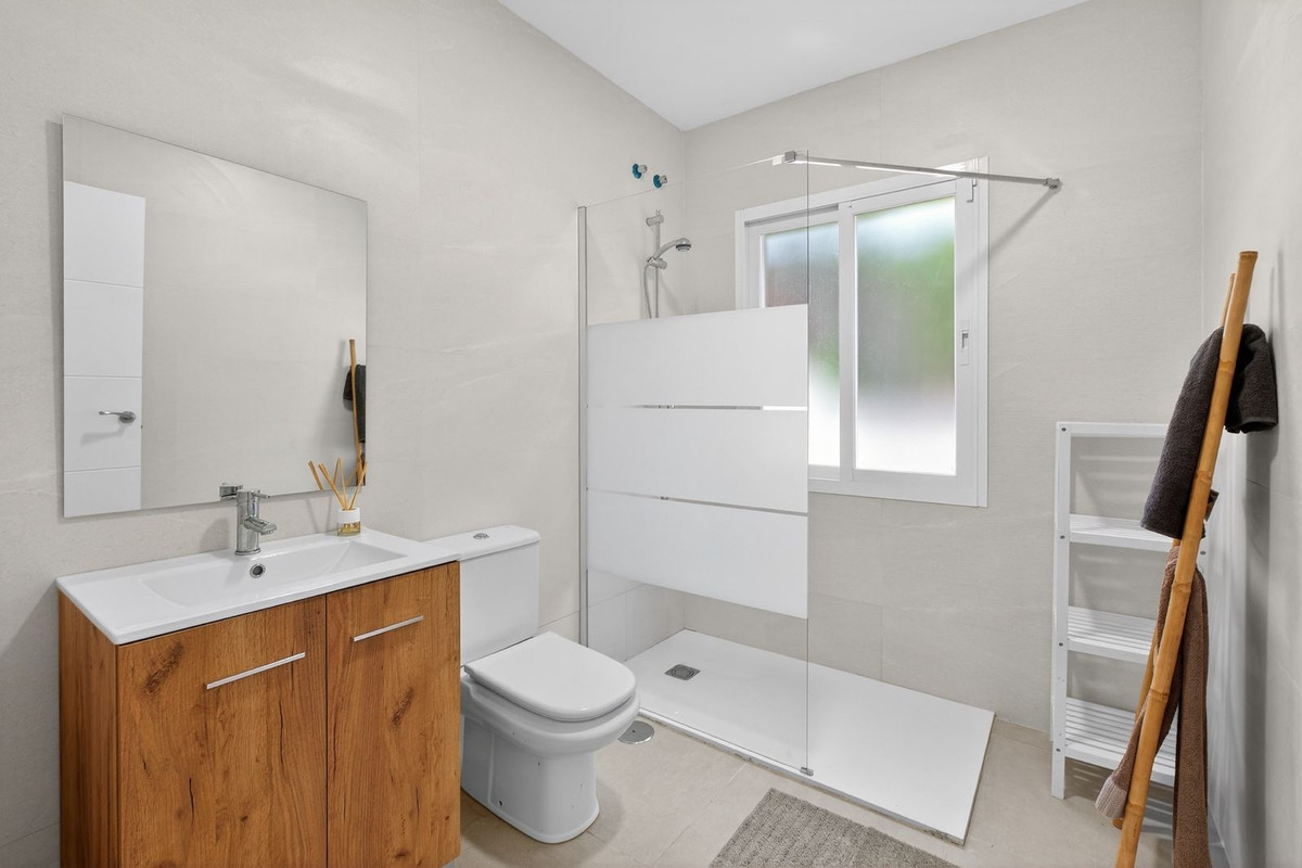 Huis te koop in Marbella | 4 slaapkamers H5322388