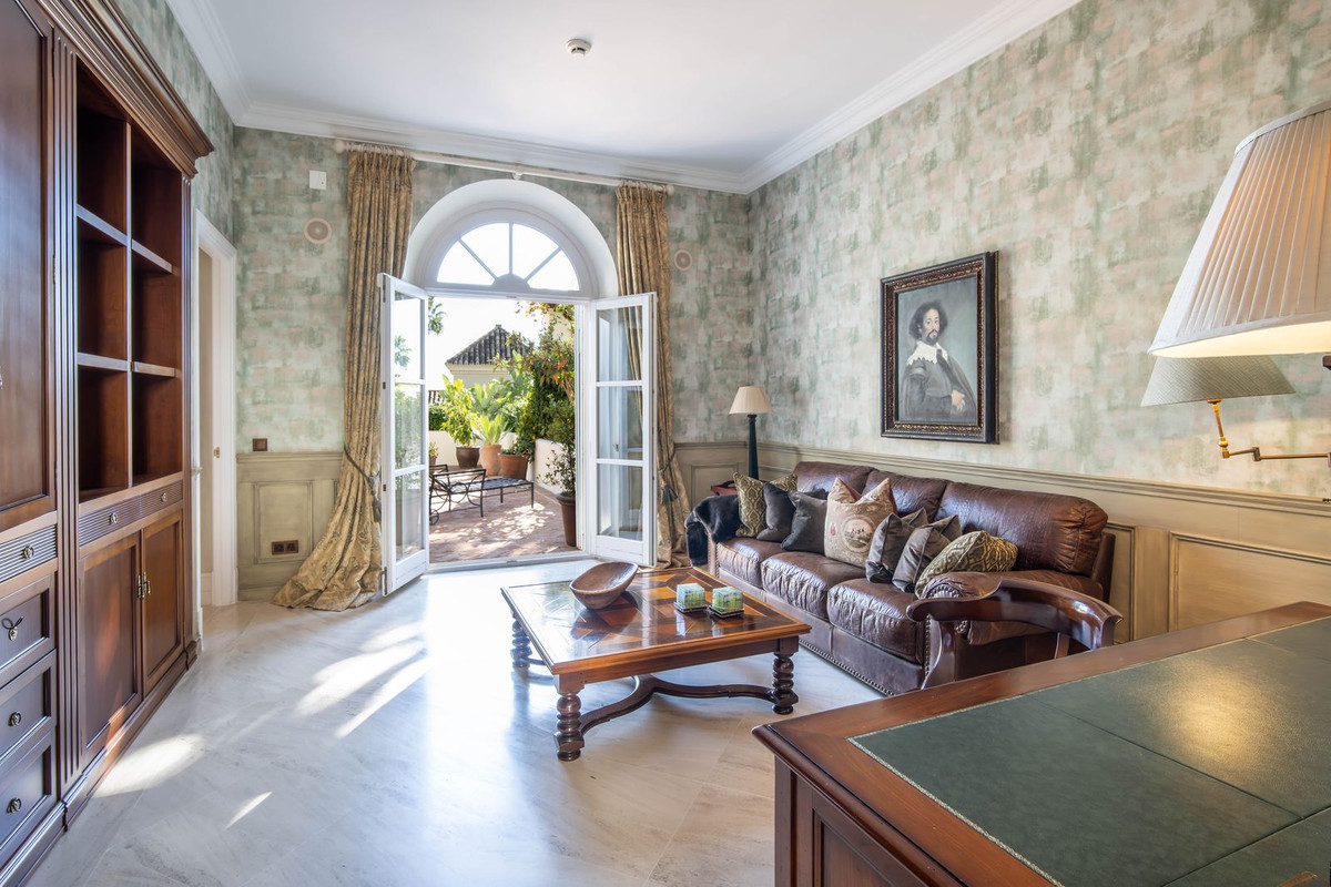 Huis te koop in Marbella | 5 slaapkamers H5322580