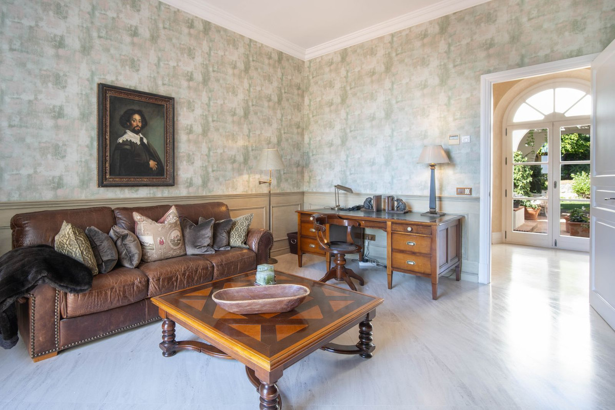 Huis te koop in Marbella | 5 slaapkamers H5322580