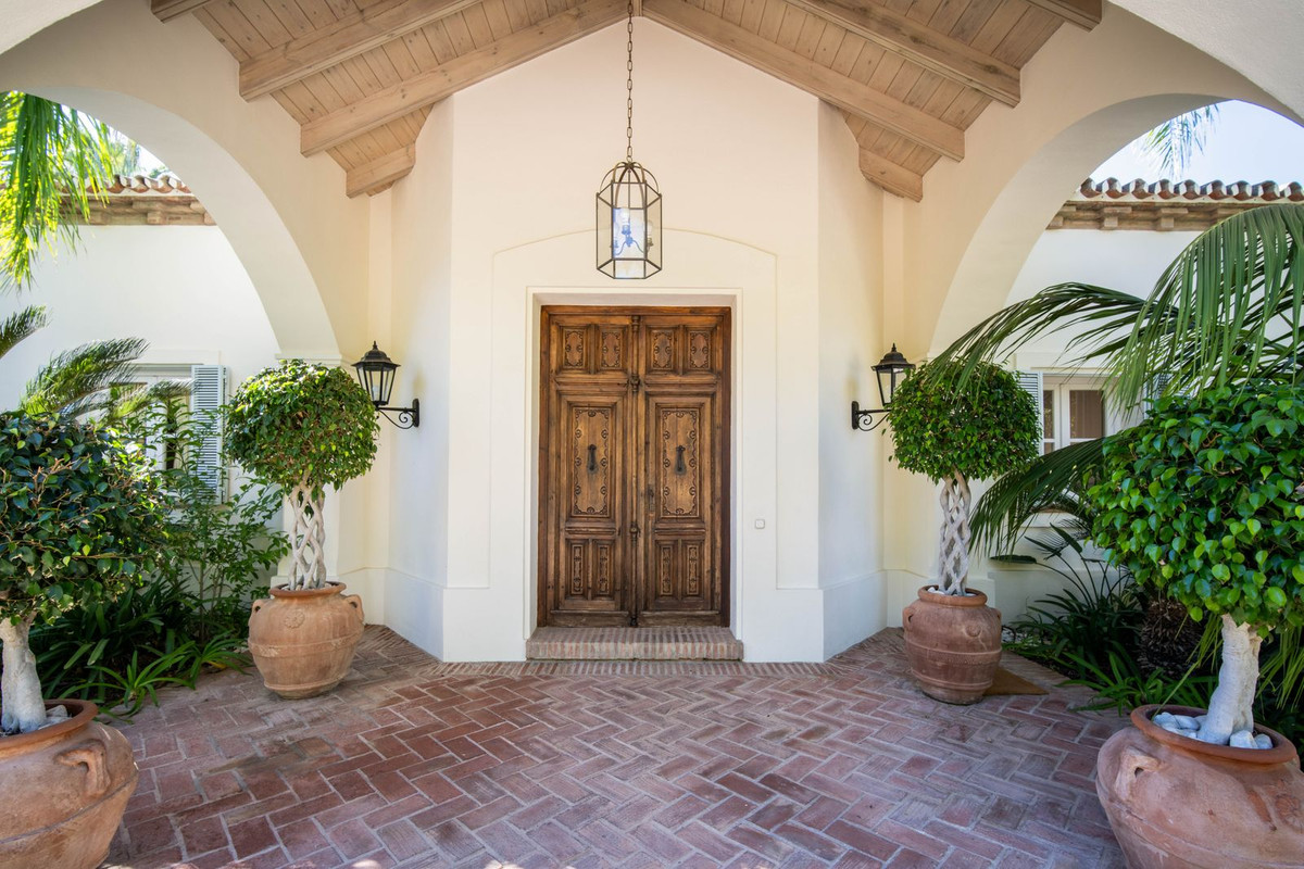 Huis te koop in Marbella | 5 slaapkamers H5322580