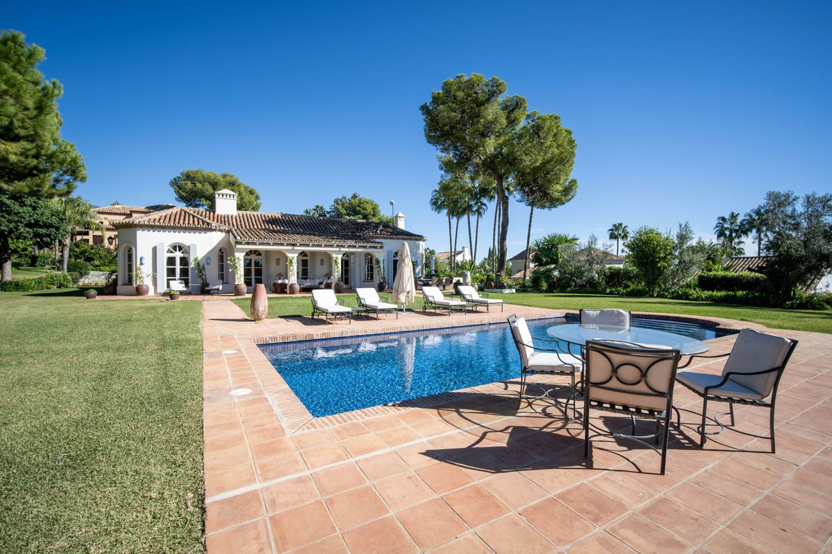 Huis te koop in Marbella | 5 slaapkamers H5322580