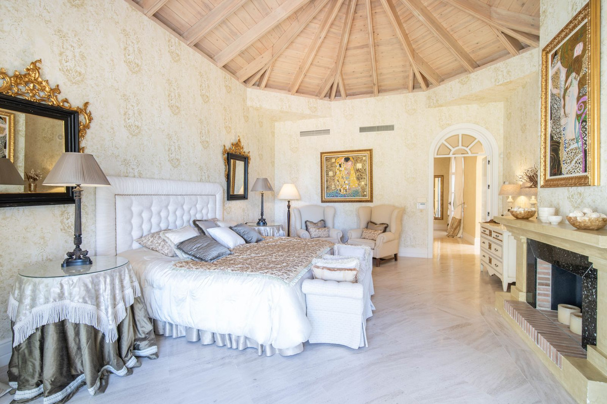 Huis te koop in Marbella | 5 slaapkamers H5322580