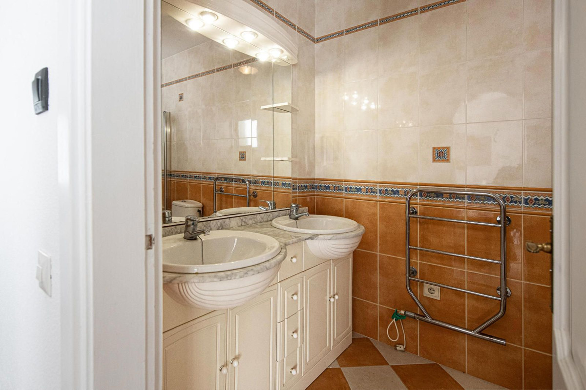 Huis te koop in Marbella | 2 slaapkamers H5324443