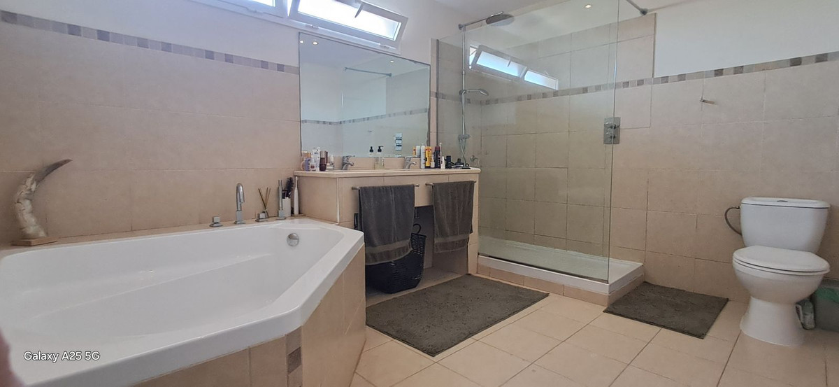 Huis te koop in Marbella | 6 slaapkamers H5324446