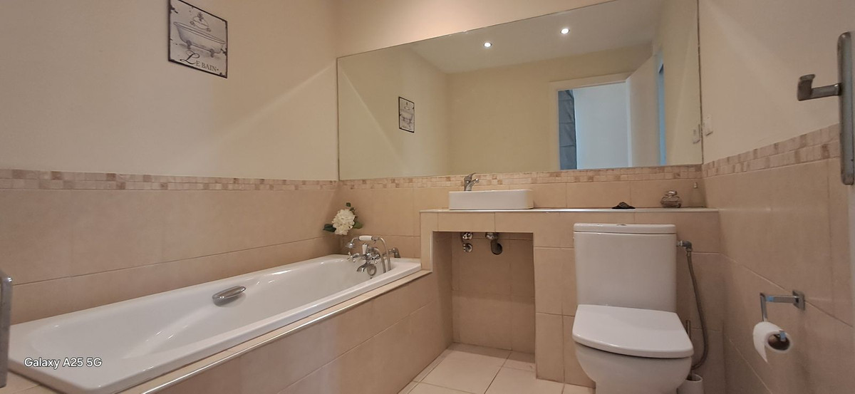 Huis te koop in Marbella | 6 slaapkamers H5324446