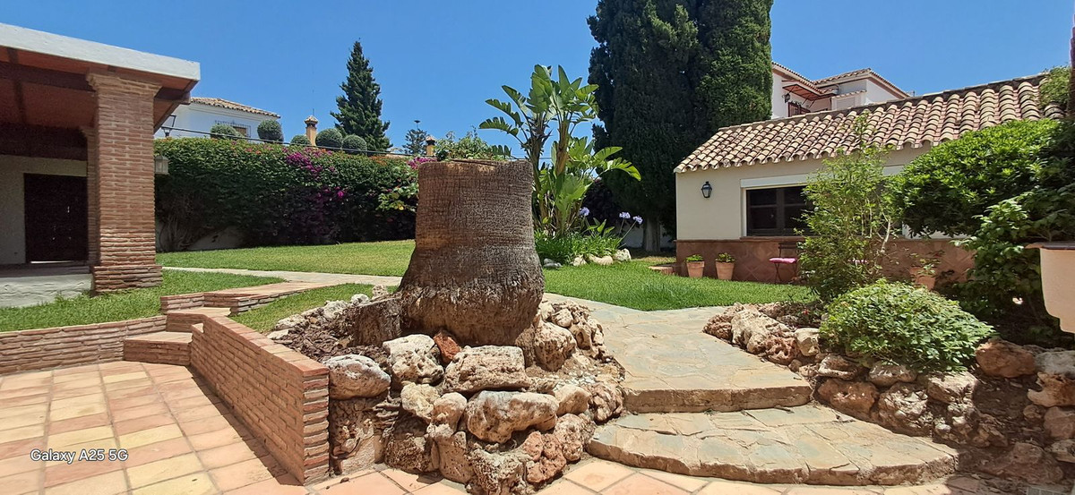 Huis te koop in Marbella | 6 slaapkamers H5324446