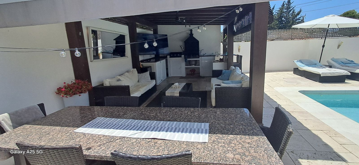 Huis te koop in Marbella | 6 slaapkamers H5324446