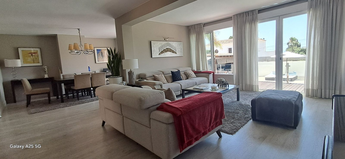 Huis te koop in Marbella | 6 slaapkamers H5324446