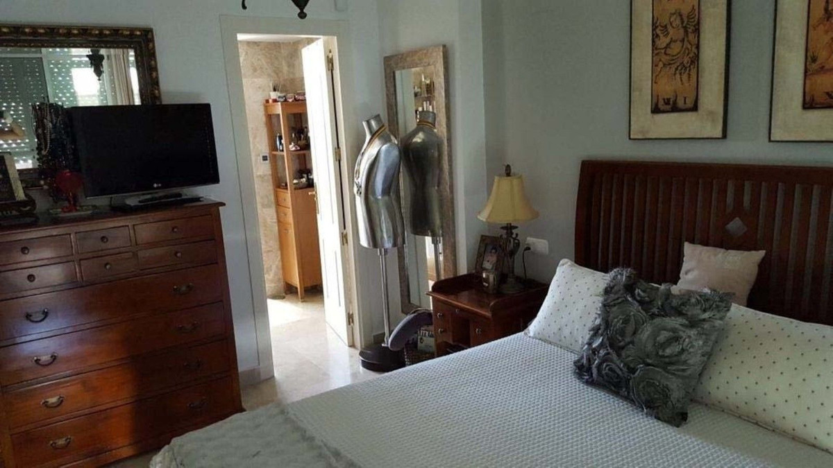 Huis te koop in Marbella | 4 slaapkamers H5329639
