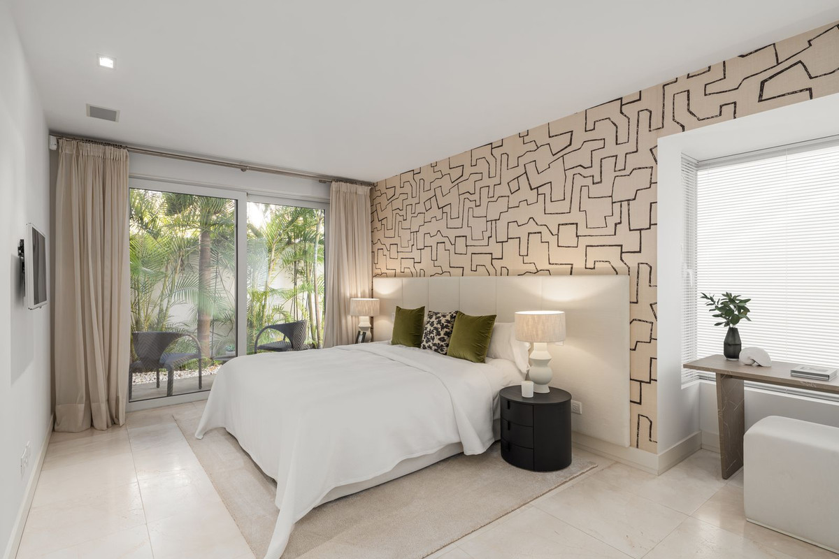 Huis te koop in Marbella | 4 slaapkamers H5329699
