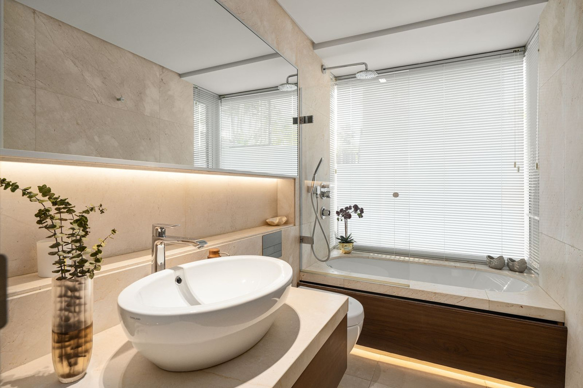 Huis te koop in Marbella | 4 slaapkamers H5329699