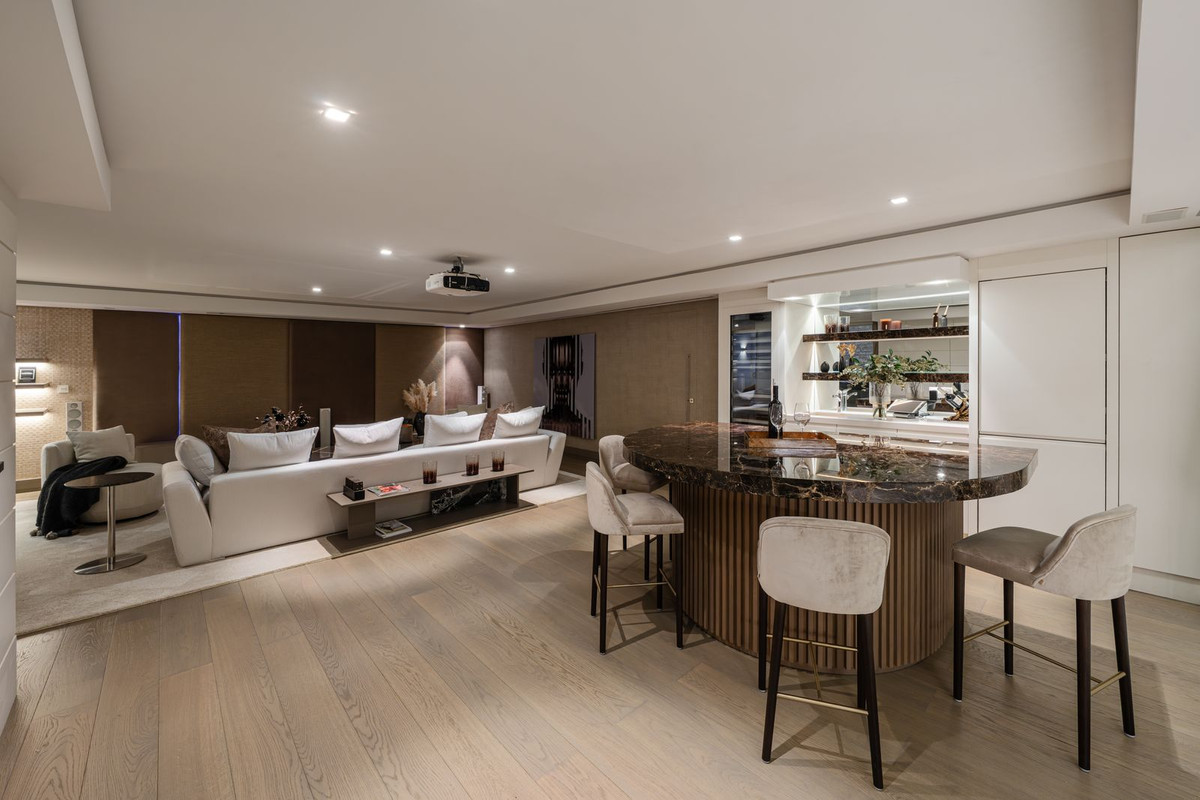 Huis te koop in Marbella | 4 slaapkamers H5329699