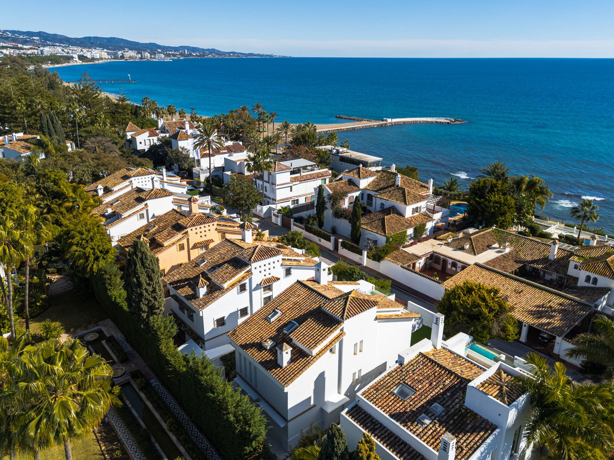 Huis te koop in Marbella | 4 slaapkamers H5329699
