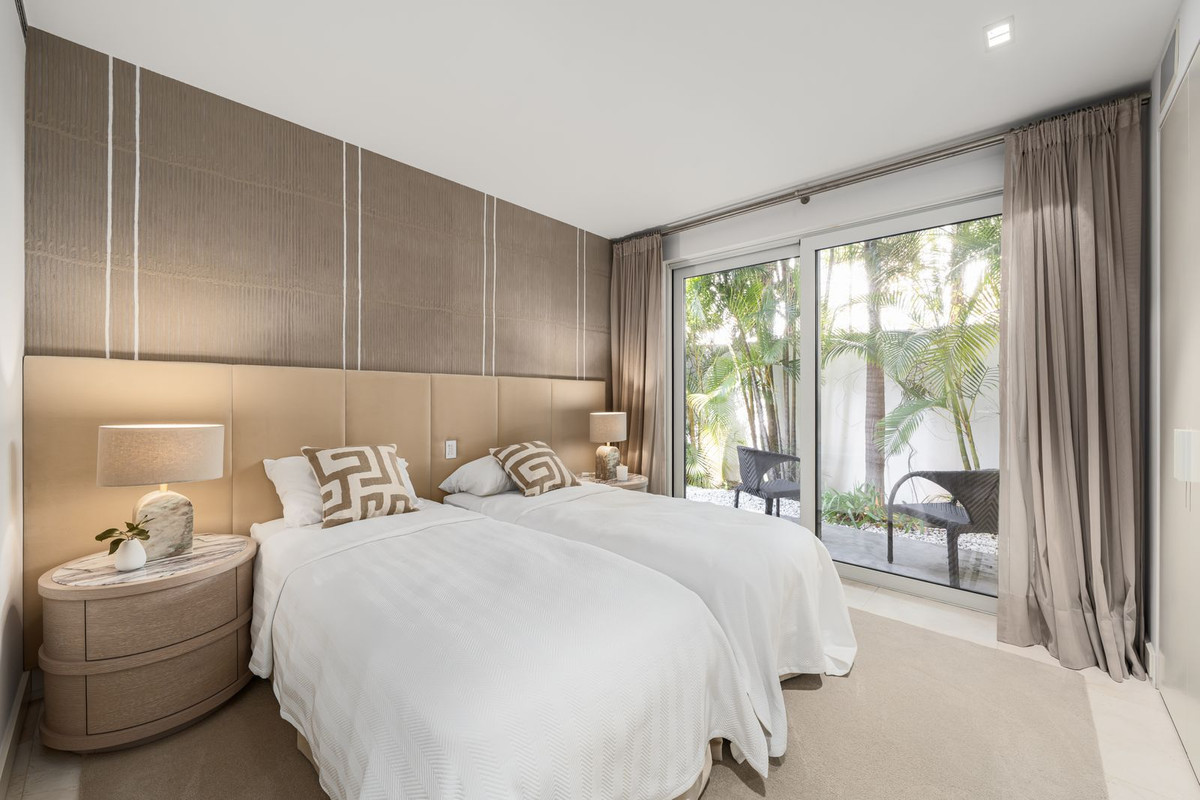 Huis te koop in Marbella | 4 slaapkamers H5329699