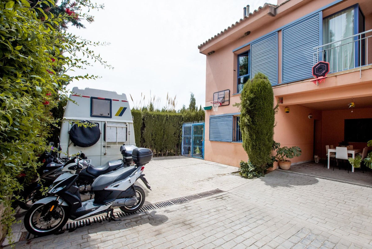 Huis te koop in Marbella | 5 slaapkamers H5332660