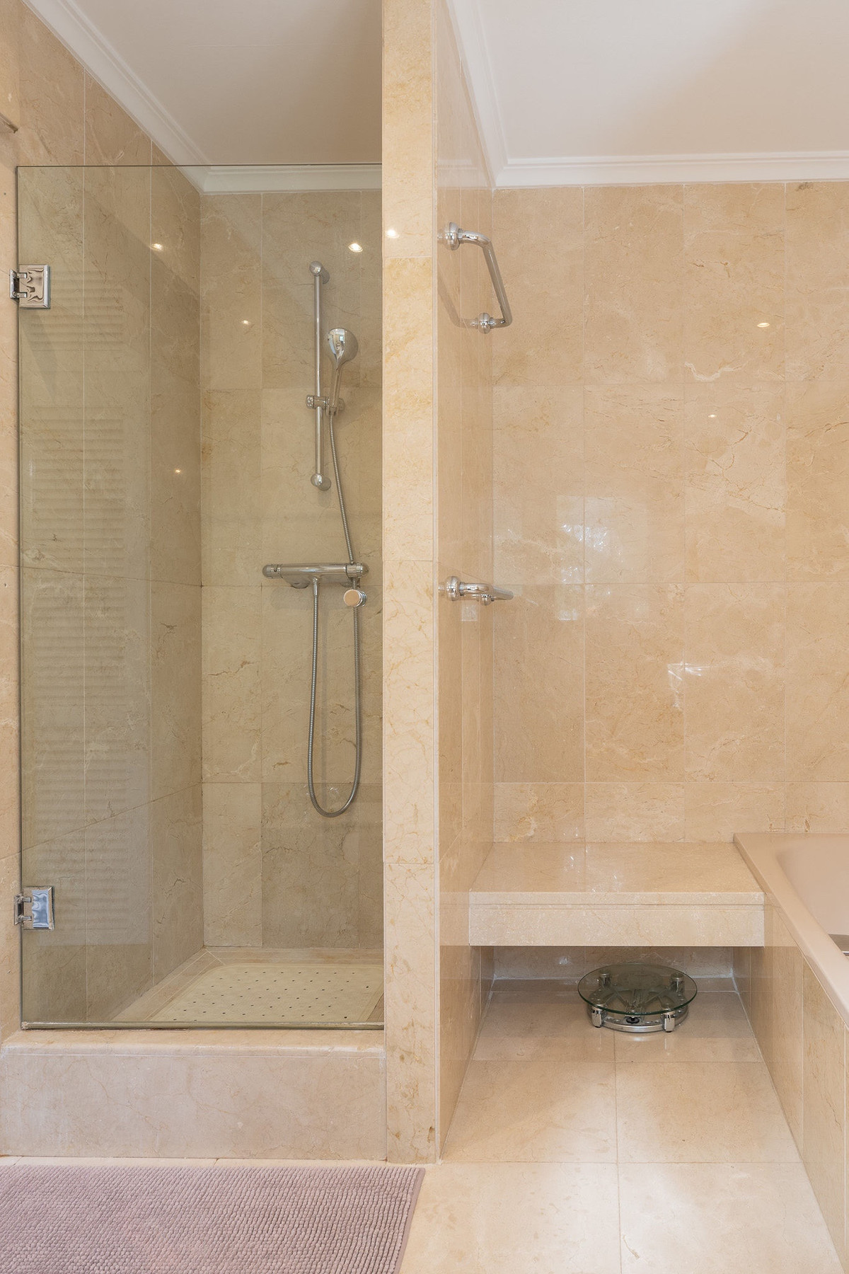 Huis te koop in Marbella | 5 slaapkamers H5336716