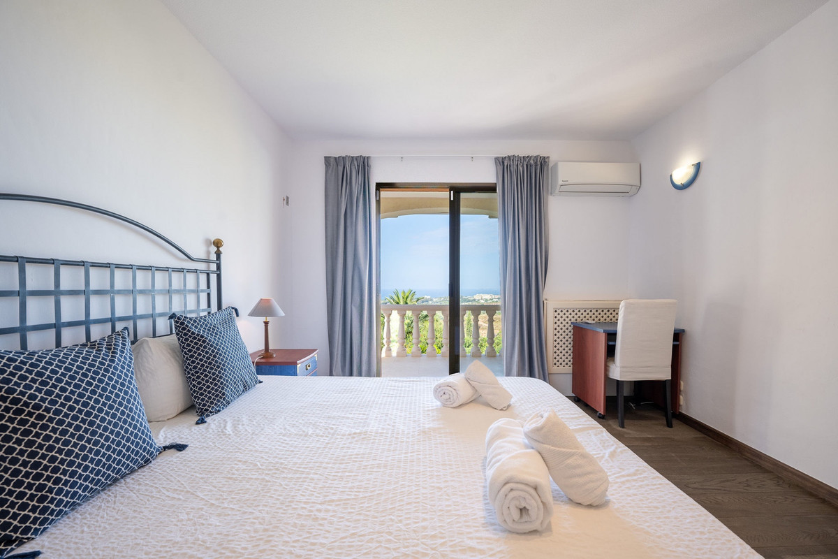 Huis te koop in Marbella | 5 slaapkamers H5336716