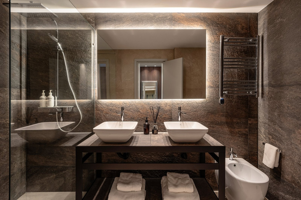 Huis te koop in Marbella | 6 slaapkamers H5337538