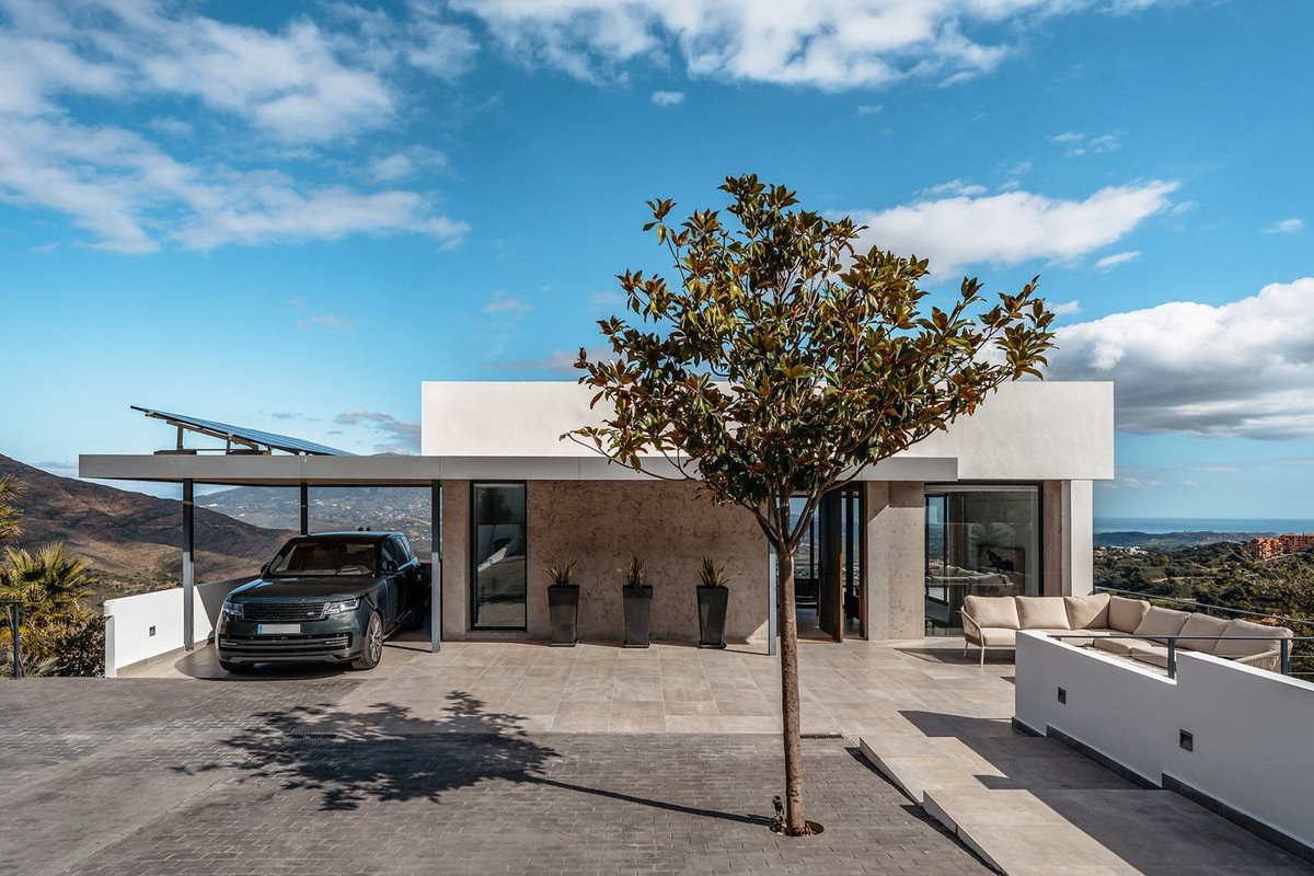 Huis te koop in Marbella | 6 slaapkamers H5337538