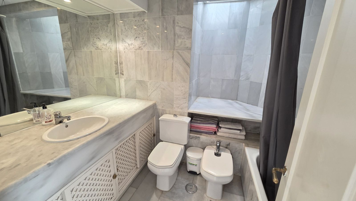 Huis te koop in Marbella | 3 slaapkamers H5338816