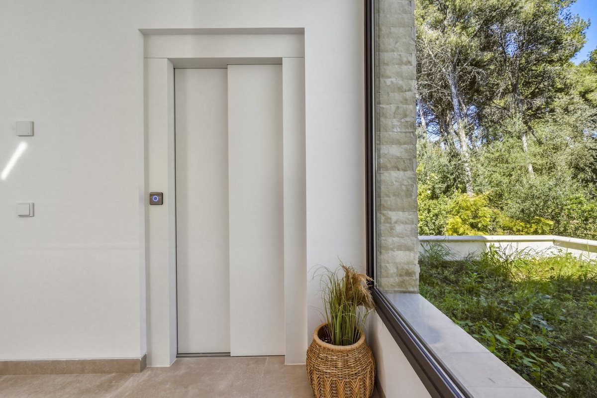 Property main view 32