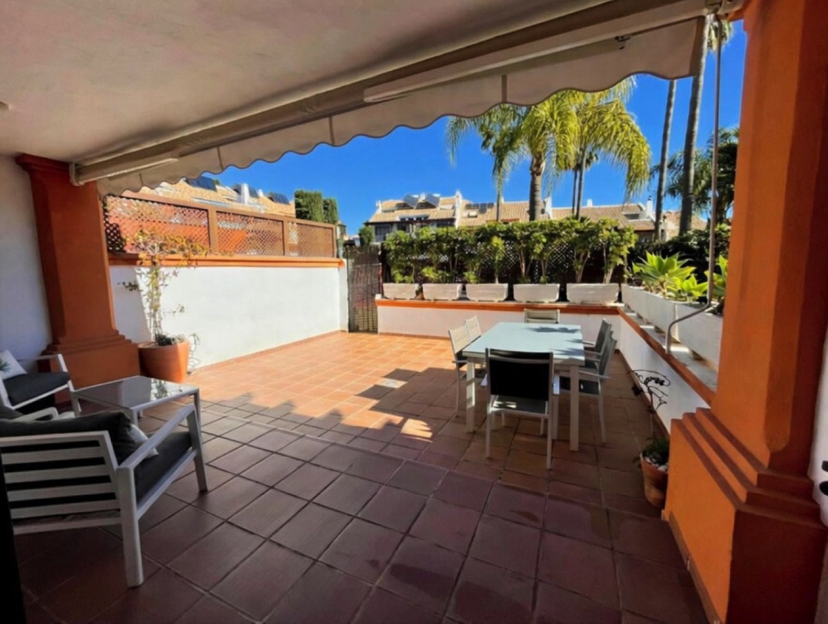 Huis te koop in Marbella | 4 slaapkamers H5343514