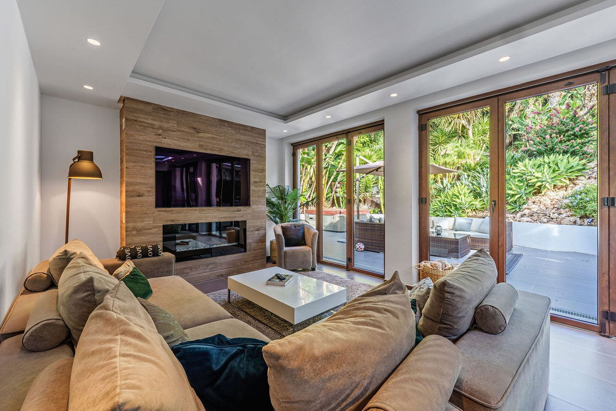 Huis te koop in Marbella | 5 slaapkamers H5347324