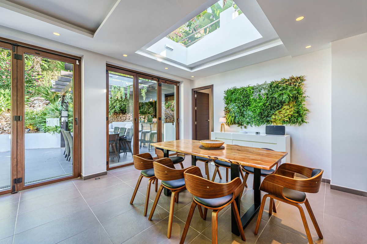 Huis te koop in Marbella | 5 slaapkamers H5347324