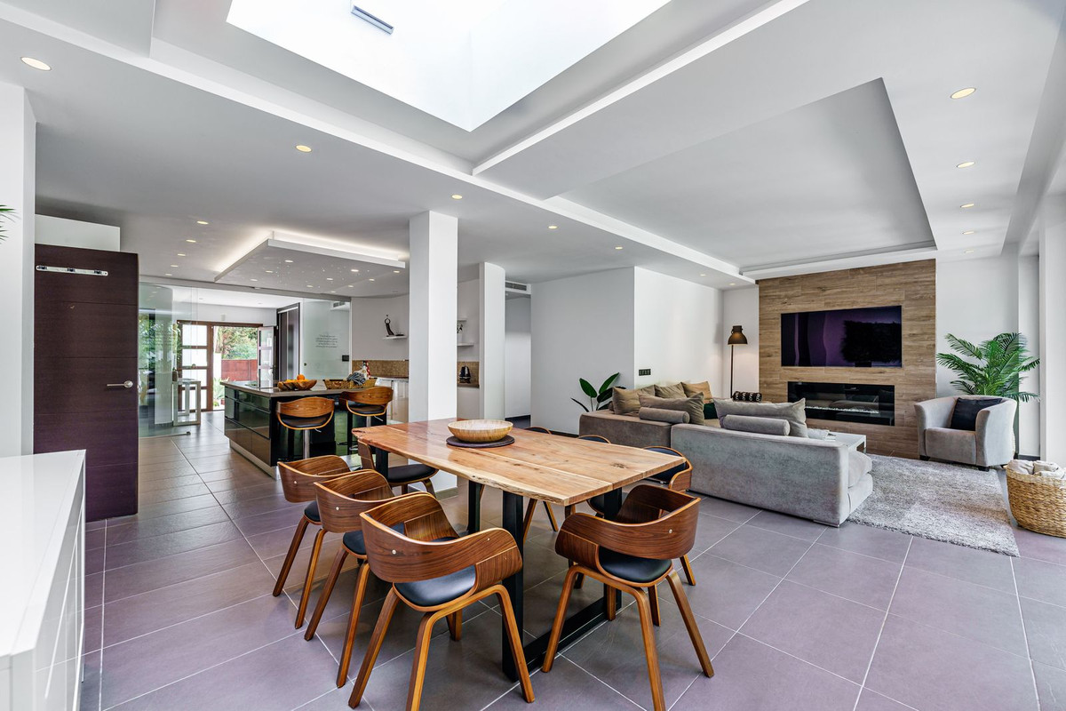 Huis te koop in Marbella | 5 slaapkamers H5347324