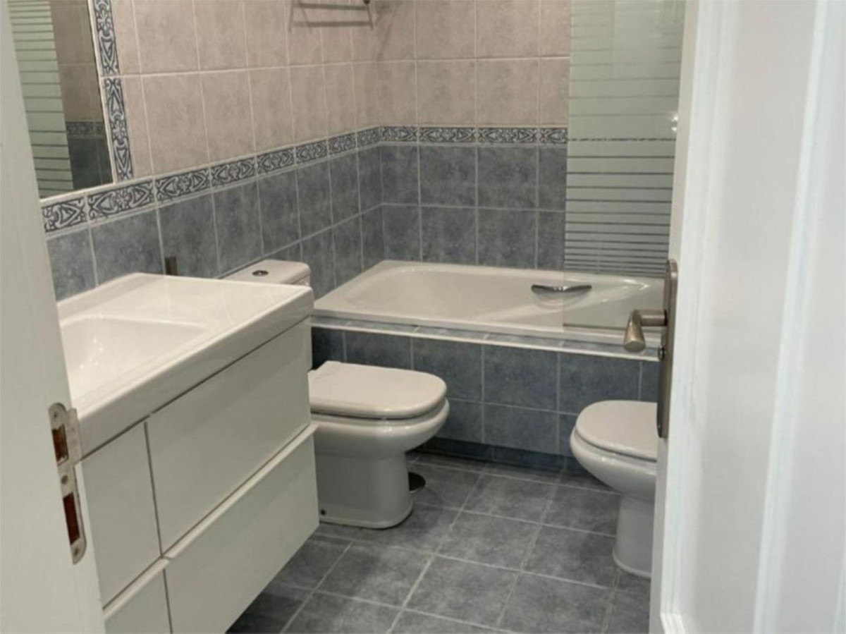 Huis te koop in Marbella | 4 slaapkamers H5349352