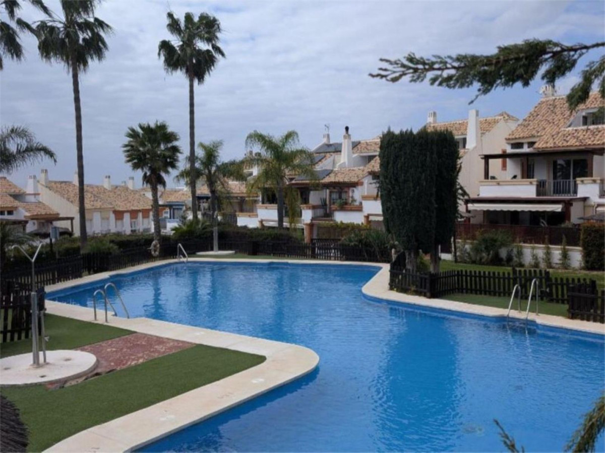 Huis te koop in Marbella | 4 slaapkamers H5349352