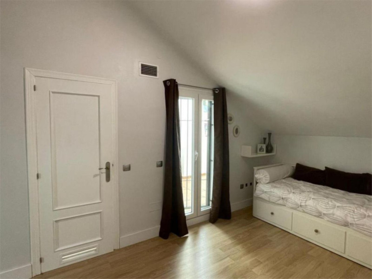 Huis te koop in Marbella | 4 slaapkamers H5349352