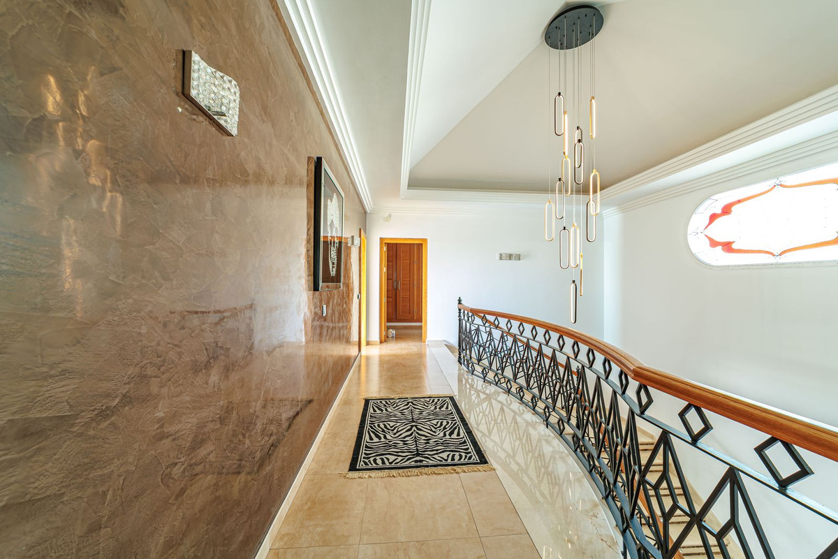 Huis te koop in Marbella | 8 slaapkamers H5350144