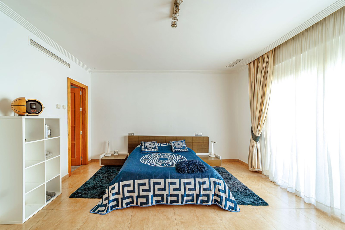 Huis te koop in Marbella | 8 slaapkamers H5350144